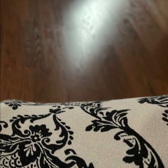 Laurel Grassau - Poshmark Profile Picture of Laurel Grassau (@laurelsfamily) on Poshmark