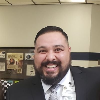 Profile Picture of Robert Trejo_Principal_Mountain View HS (@RTMVHS) on Twitter