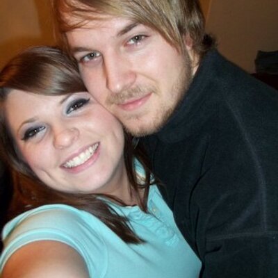 Profile Picture of Matt Fleischman (@surfingiszlife) on Twitter