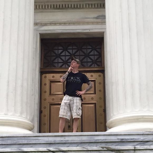 Profile Picture of Jesse Oglesby (@jesse_oglesby) on Poshmark