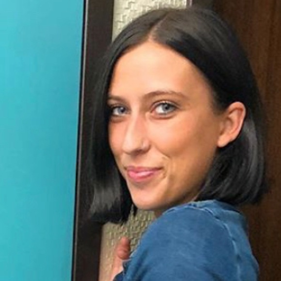 Christine Barons - Poshmark Profile Picture of Christine Barons (@cbarons) on Poshmark