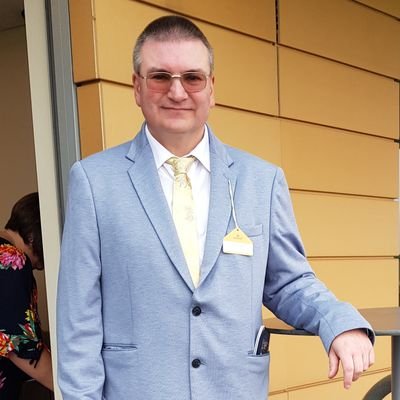 Profile Picture of Gary House (@HorshamRebel) on Twitter