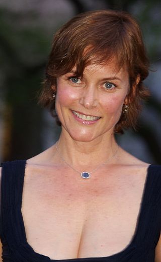 Profile Picture of Carey Lowellon Wikipedia