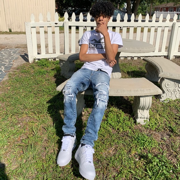 Profile Picture of Alex Watts (@hbkkalexx) on Poshmark