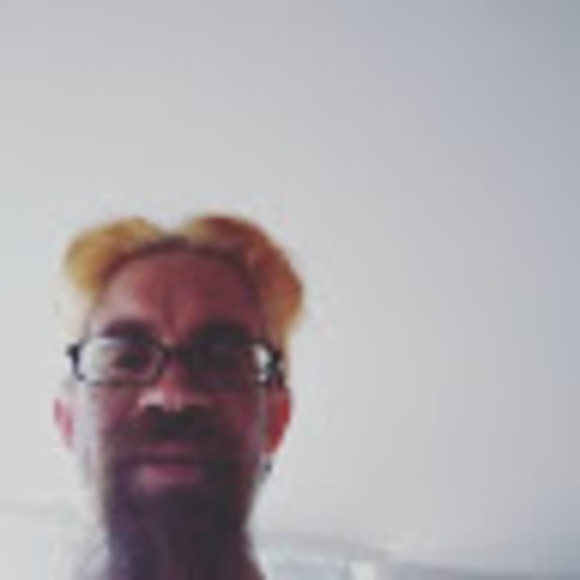 Profile Picture of John Loewenstein (@loeloe1975) on Poshmark