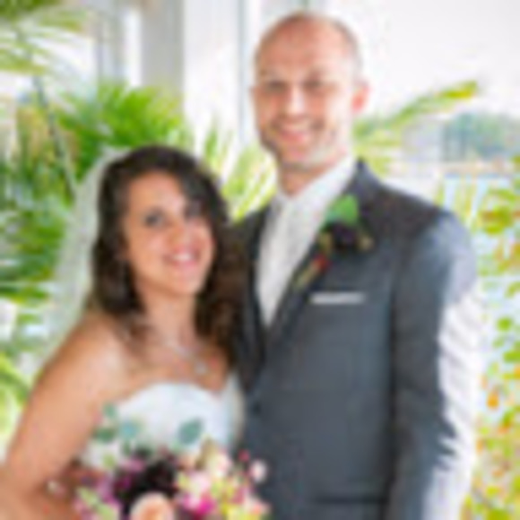 Profile Picture of Lyndsey Plumeau (@lyndseyplumeau) on Poshmark