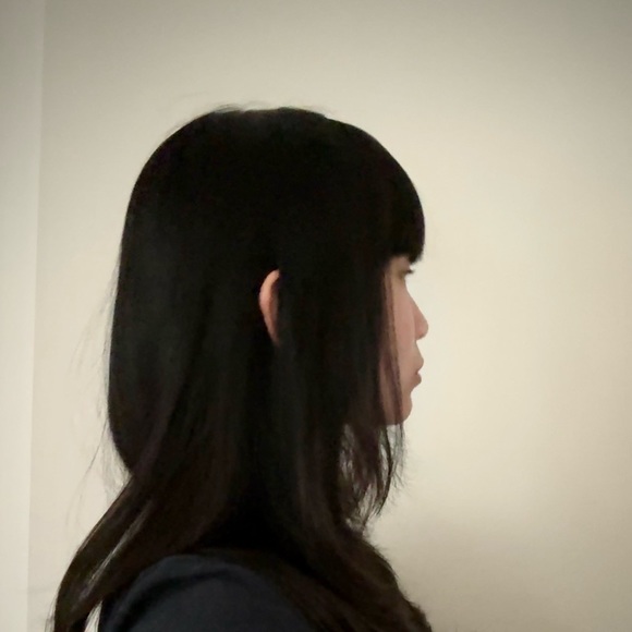 Profile Picture of Lindsey Huynh (@lindsiys) on Poshmark