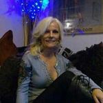 Profile Picture of Joanne Hunt (@joanne4973) on Instagram