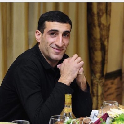 Profile Picture of Arsen Vardanyan (@ArsenVa88017467) on Twitter