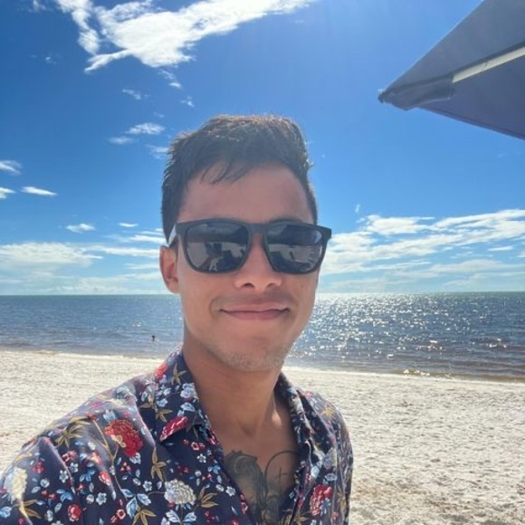 Profile Picture of Franklin Alexander (@franklin2298) on Poshmark
