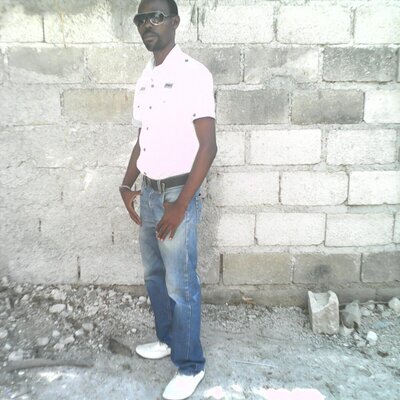 Profile Picture of Moise Rene (@KnowMoise) on Twitter