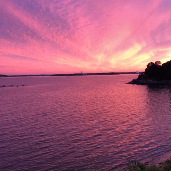 Juliana Defilio - Poshmark Profile Picture of Juliana Defilio (@julesdef) on Poshmark