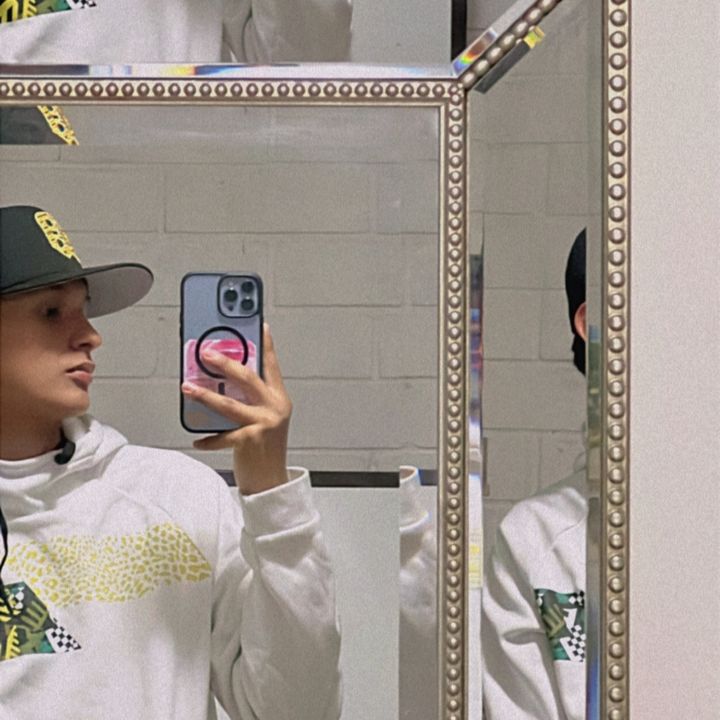 Profile Picture of David Giron 🧃 (@____davidg) on Tiktok