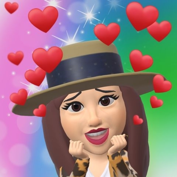 Profile Picture of Maureen Gromala (@maureengromala) on Poshmark