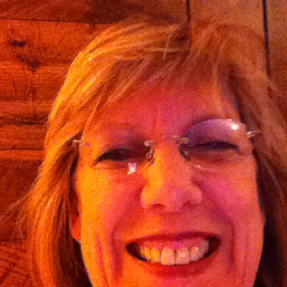Profile Picture of Pam Martin (@fergmar) on Poshmark