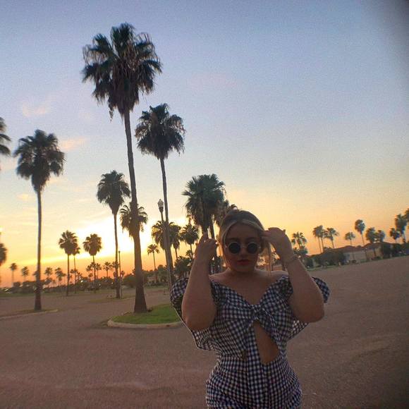 Profile Picture of Jimena Muro (@jimena_muro) on Poshmark