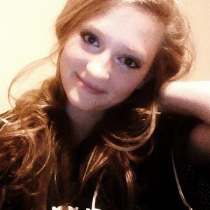 Profile Picture of Olivia Wright (@ollie_wright8) on Myspace