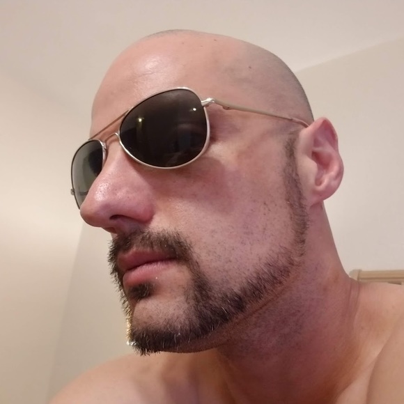 Profile Picture of Joseph Daniels (@josephdaniel833) on Poshmark