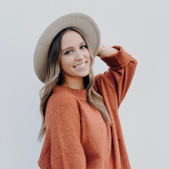 Profile Picture of Allison Kaiser (@alliekaiser) on Poshmark