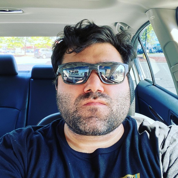 Profile Picture of Brian Miloscia (@brmiloscia) on Poshmark