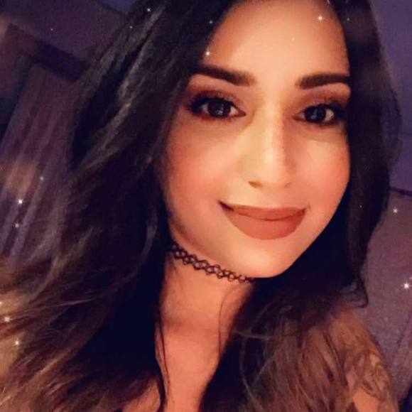 Profile Picture of Paloma Ramirez (@paloma614) on Poshmark