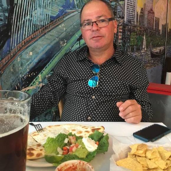 Profile Picture of Joao Ciochetti (@tite25free) on Poshmark