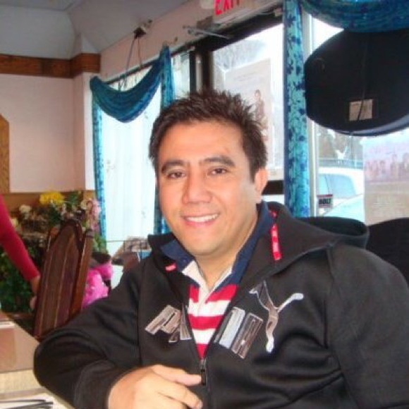 Neil Maralit - Poshmark Profile Picture of Neil Maralit (@otoy) on Poshmark