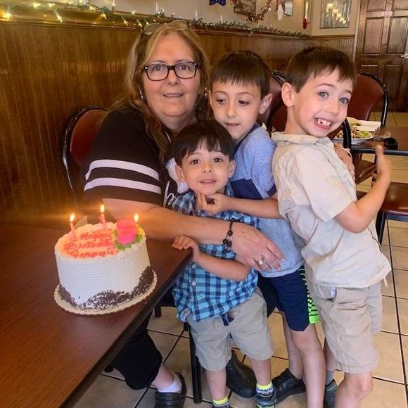 Profile Picture of Dorry Dimos (@ddimos) on Poshmark