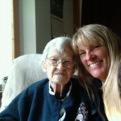 Profile Picture of Lisa Mclarty Manes (@clarto9575) on Twitter