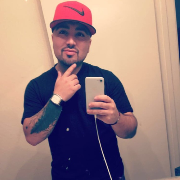 Profile Picture of Ruben Solorio (@rubensolorio14) on Poshmark