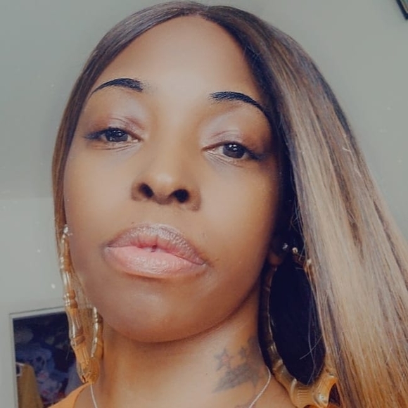 Profile Picture of Miranda Franklin (@xtamiranda) on Poshmark