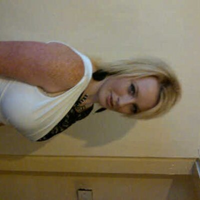 Profile Picture of Kirsty Hinton (@kirst1245) on Twitter