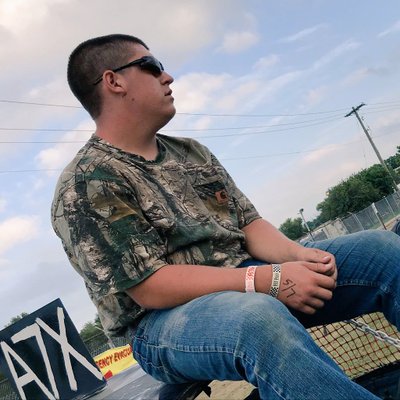 Profile Picture of Brandon Crump (@CountryBoyCrump) on Twitter