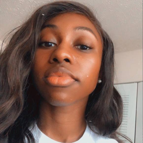 Profile Picture of Kellyn Whaley-thomas (@kellyn_w) on Poshmark