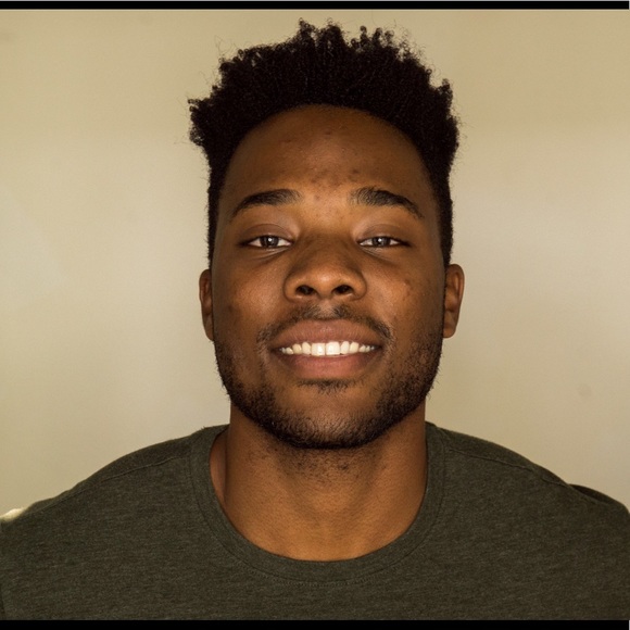 Profile Picture of Evan Smith (@vellvet_smith) on Poshmark