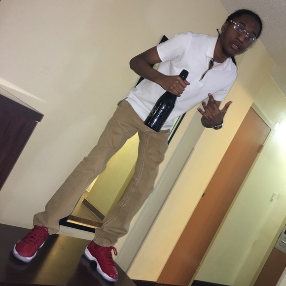 Profile Picture of Clay West (@moneytalk410) on Poshmark