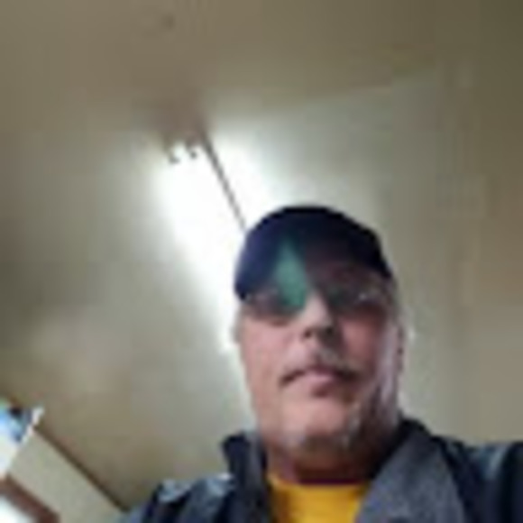 Profile Picture of Tony Compton (@napamaster8) on Poshmark