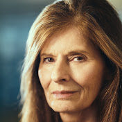 Profile Picture of June Roberts (@JuneRobertsActor) on Youtube