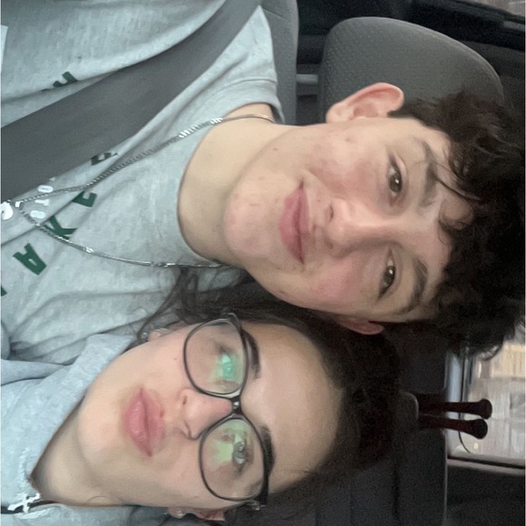 Profile Picture of Alex Hagan (@alexhagan375) on Poshmark