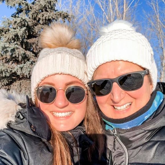 Profile Picture of Vicky Morgan (@vickmorgan) on Poshmark