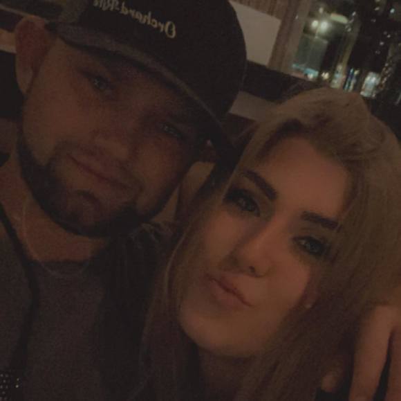 Profile Picture of Kami Vandoren (@kamivandoren) on Poshmark