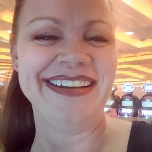 Profile Picture of Amber Sheets (@ashee12075) on Twitter