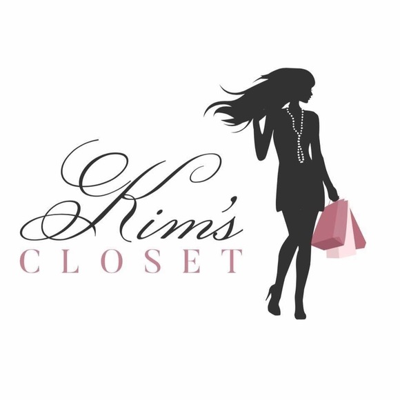 Profile Picture of Kim Wassall (@kimmywass) on Poshmark