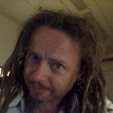Profile Picture of Jan David (@dendy4242) on Twitter