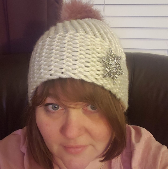 Profile Picture of Patty Bateman (@pattyraeann) on Poshmark