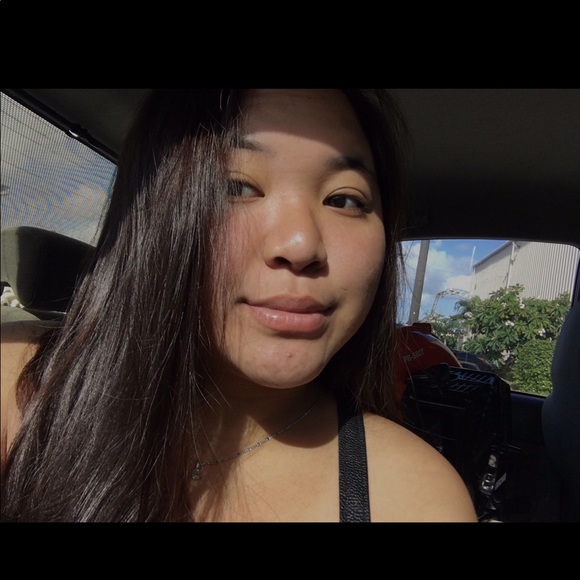 Profile Picture of Nycole Indalecio (@nycolejasmine) on Poshmark