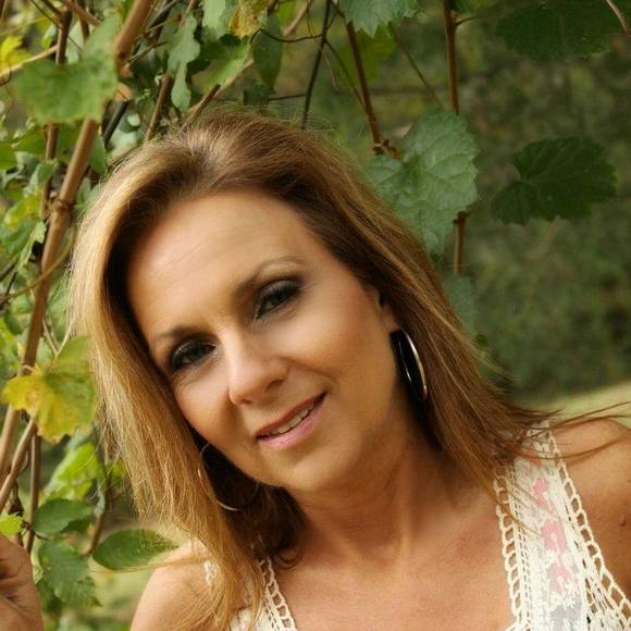 Profile Picture of Patti Newton (@pattinewton) on Poshmark