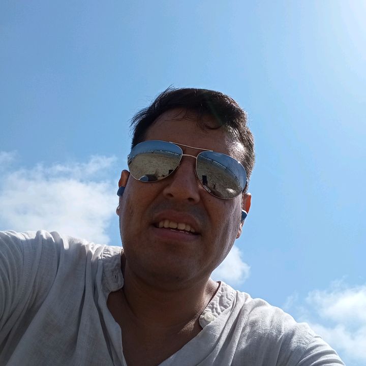 Profile Picture of Richard Ch (@richardch33) on Tiktok