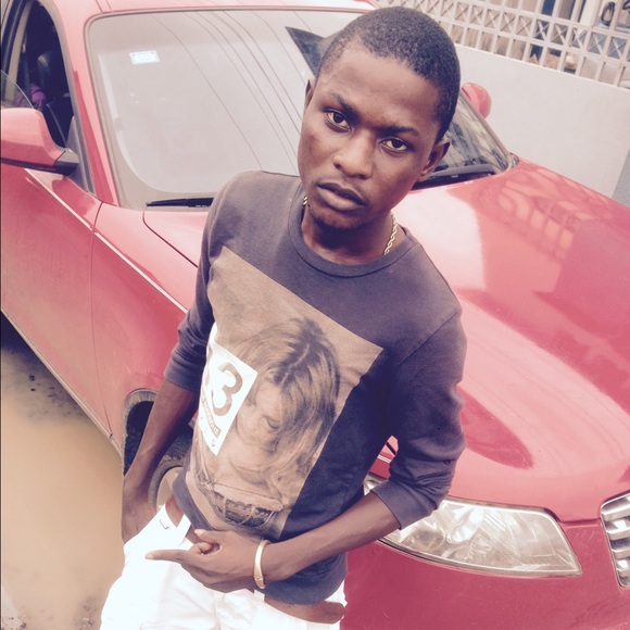 Profile Picture of Mykel Throne (@michaelt_26) on Poshmark