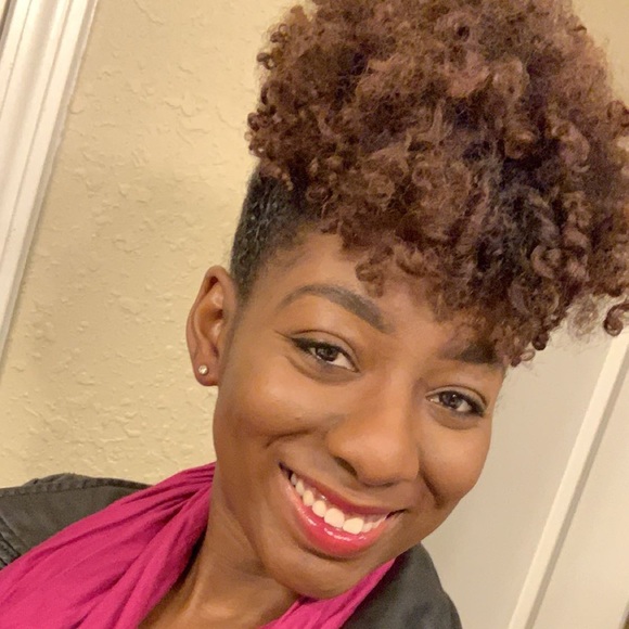 Profile Picture of Jocelyn Richardson (@jocelynar16) on Poshmark